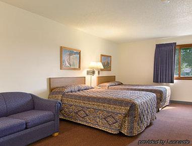 Super 8 By Wyndham Hot Springs Quarto foto