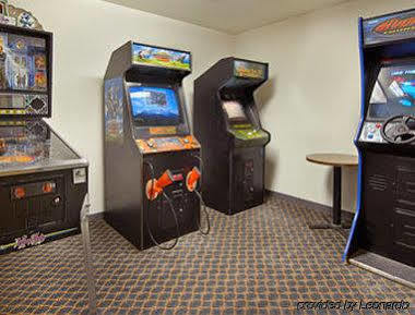 Super 8 By Wyndham Hot Springs Exterior foto